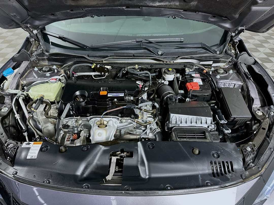 2019 Honda Civic Sport - Image 28