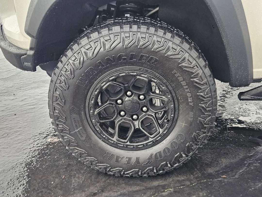 2026 Chevrolet Colorado ZR2 - Image 47