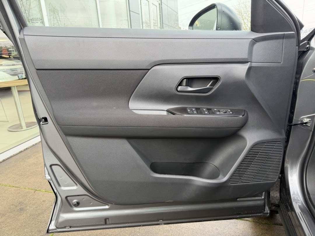 2026 Nissan Kicks S - Image 11