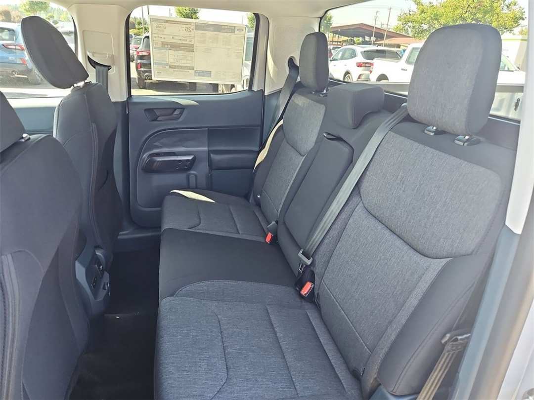 2025 Ford Maverick XLT - Image 23