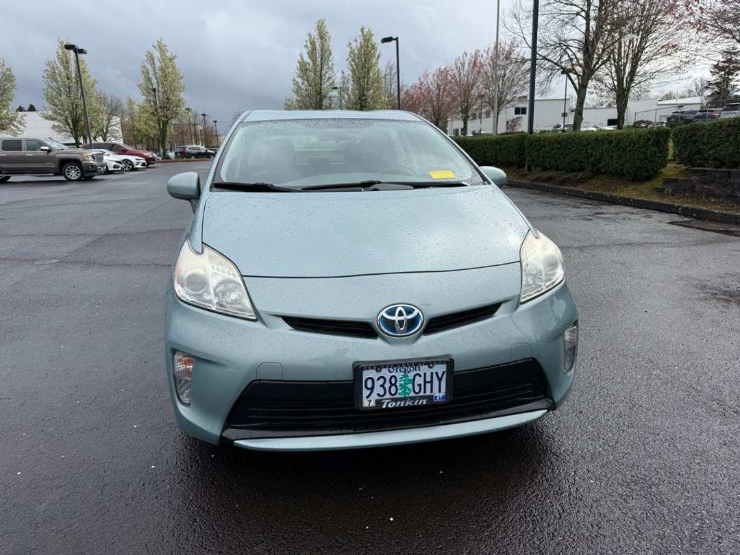 2013 Toyota Prius - Image 2