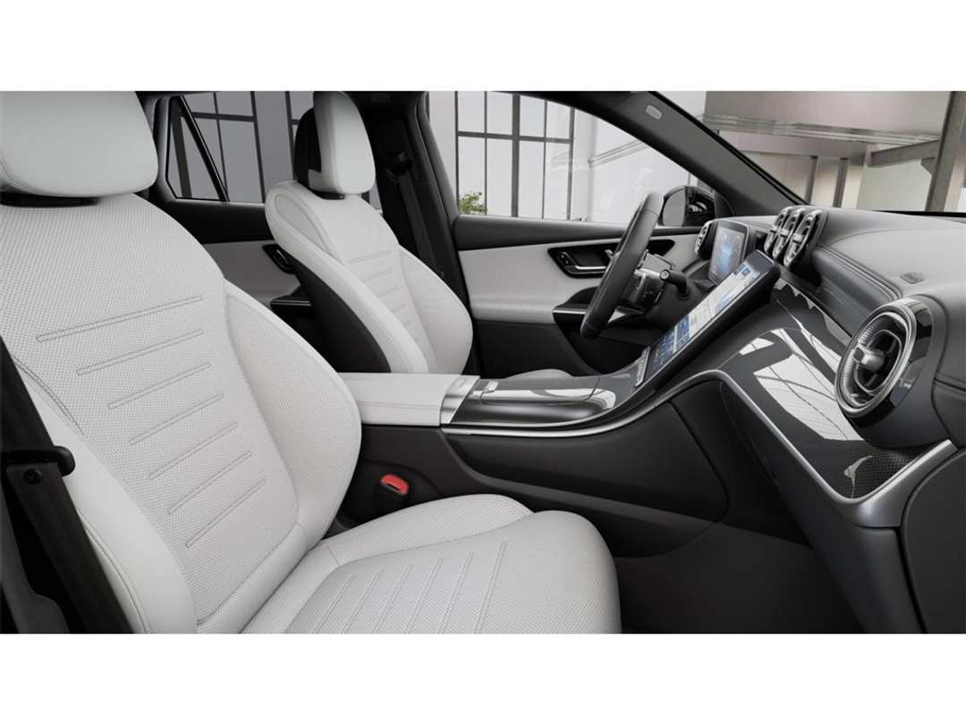 2026 Mercedes-Benz GLC GLC 300 - Image 4