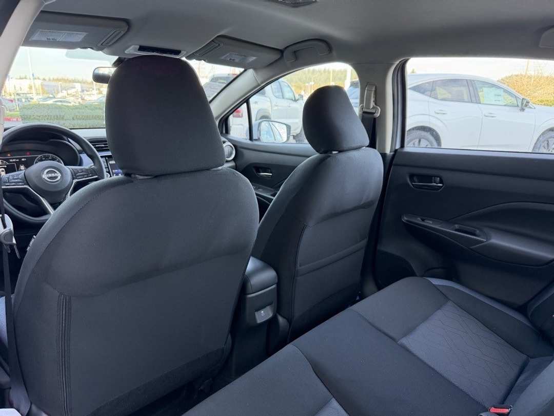 2025 Nissan Versa 1.6 SV - Image 35