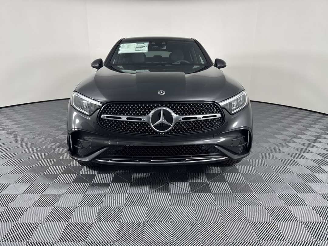 2026 Mercedes-Benz GLC 300 - Image 2