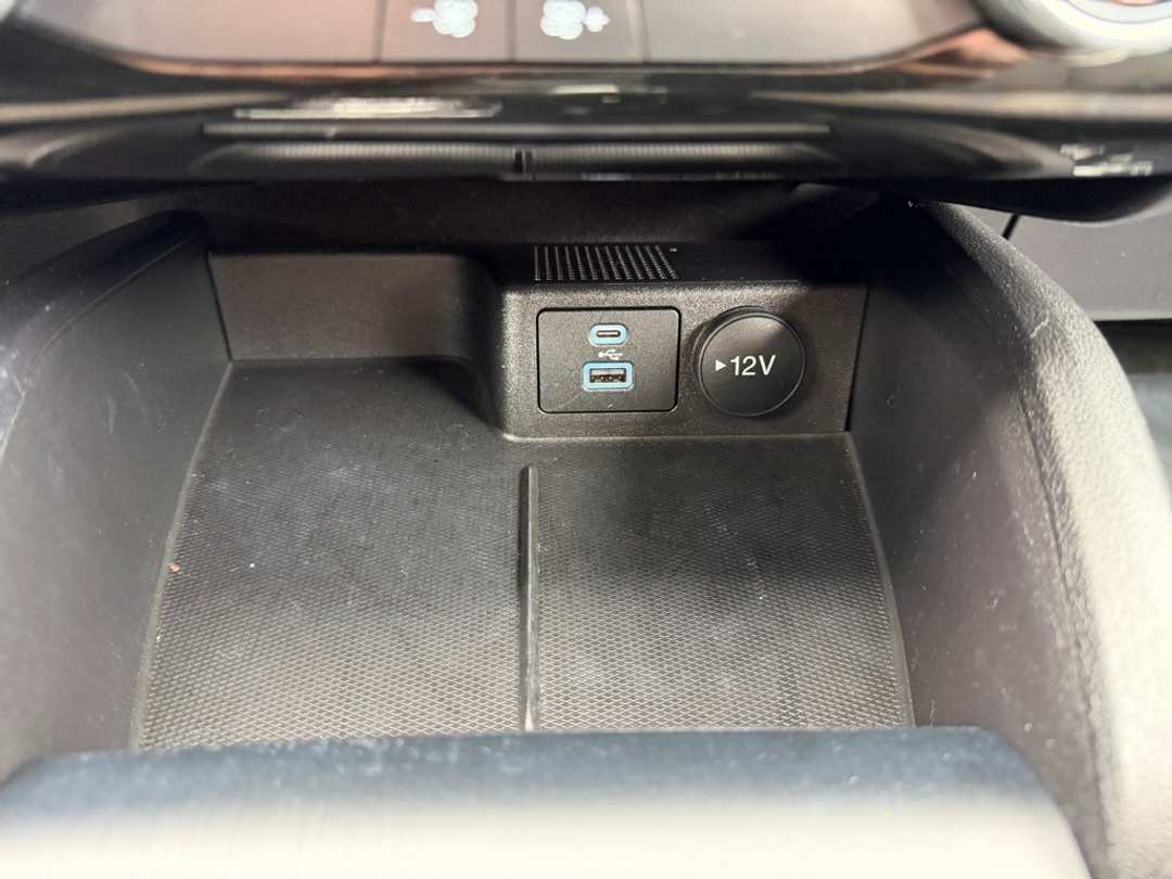 2022 Ford Escape SE - Image 25