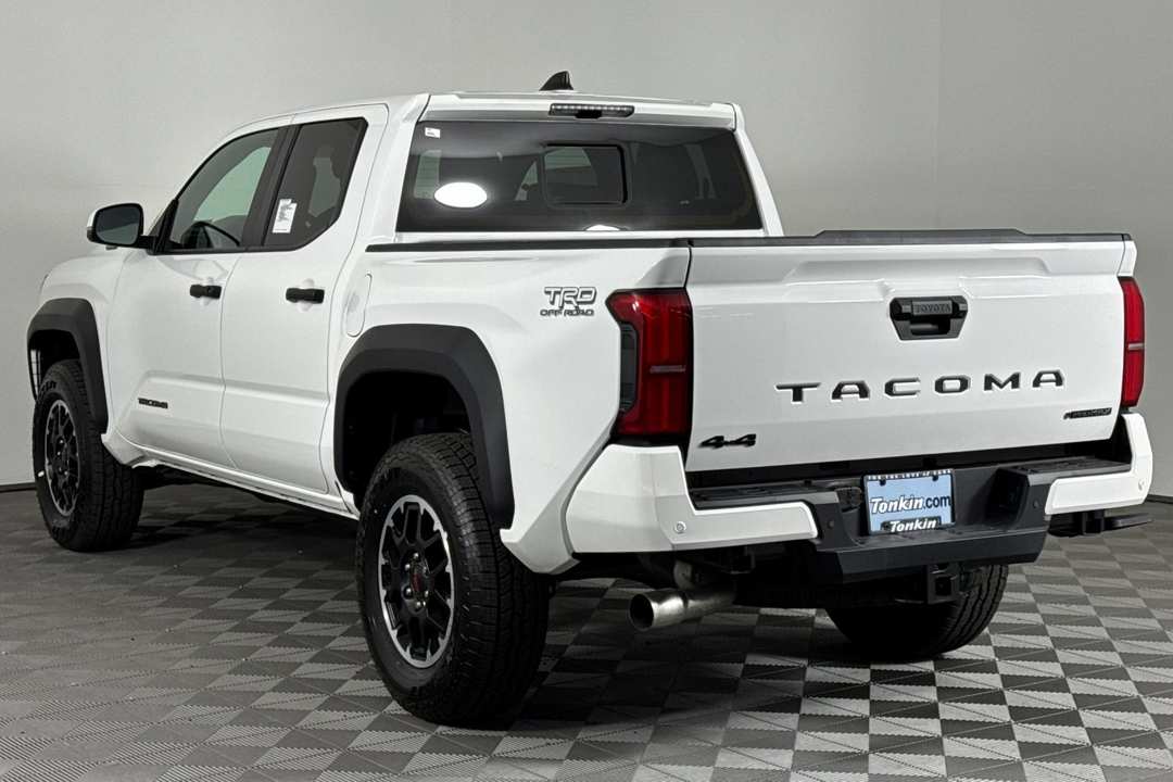 2025 Toyota Tacoma TRD Off Road - Image 6