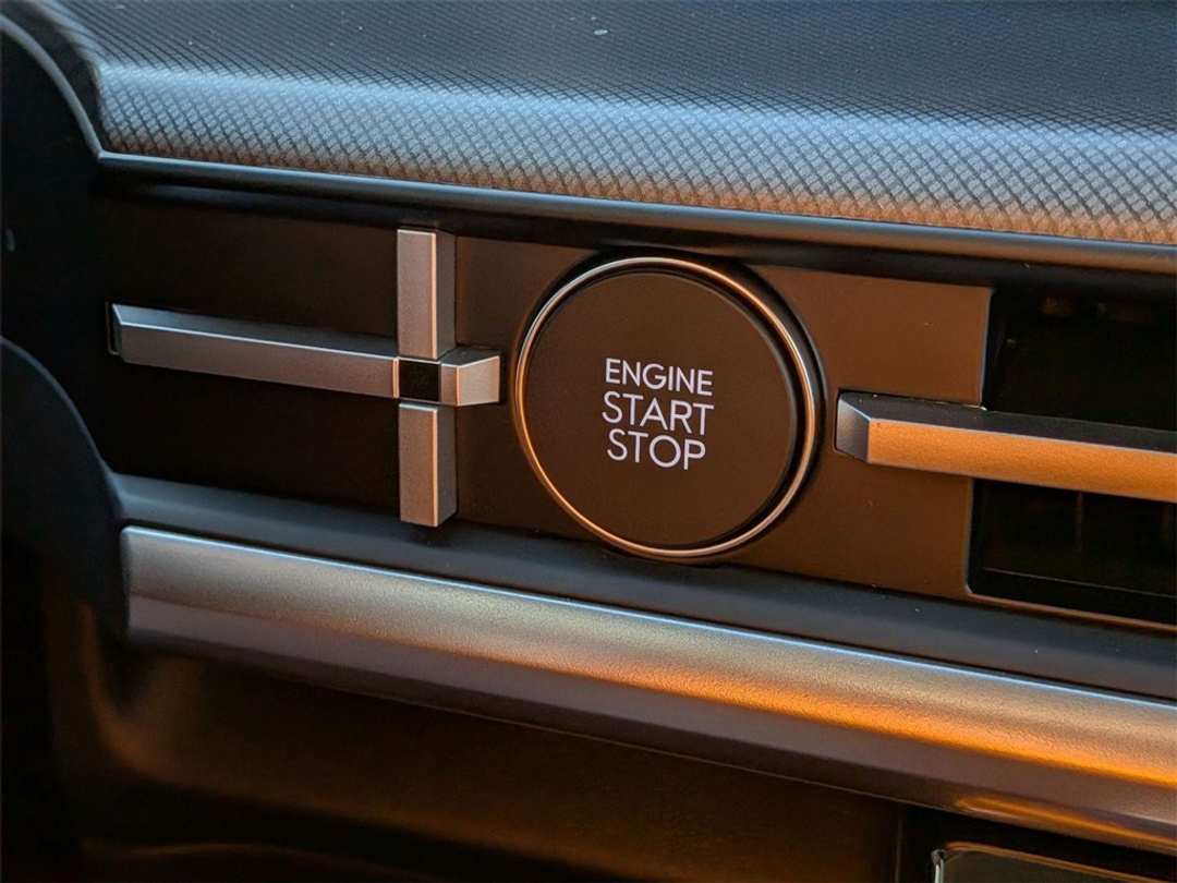 2026 Hyundai Santa Fe XRT - Image 17