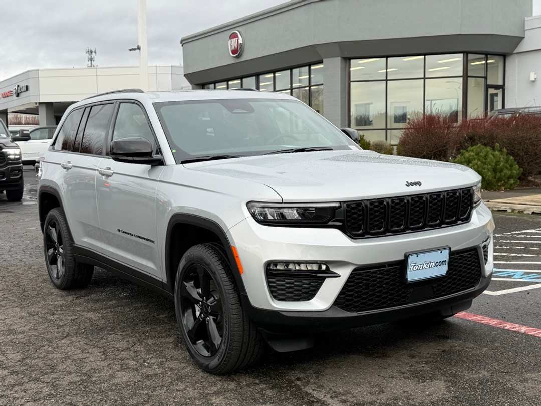 2025 Jeep Grand Cherokee Limited - Image 2
