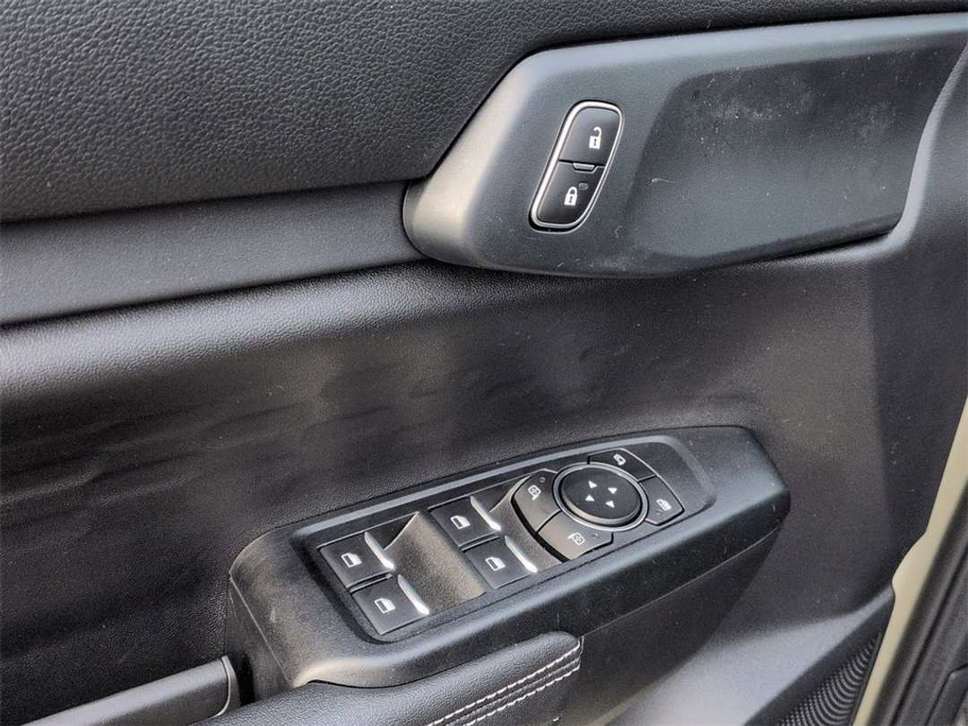 2025 Ford Ranger XLT - Image 10